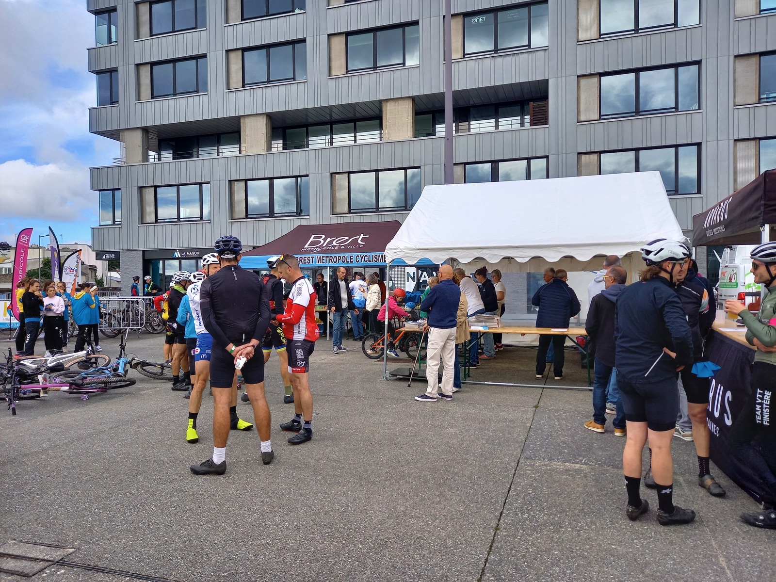 La première édition de la CapuCycleXpérience a marqué les esprits ce dimanche 28 octobre 2025 🚴‍♀️