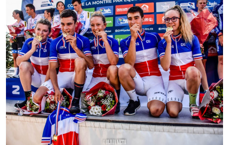 FLORIANE CHAMPIONNE DE FRANCE AVEC LE RELAIS MIXTE ROUTE
