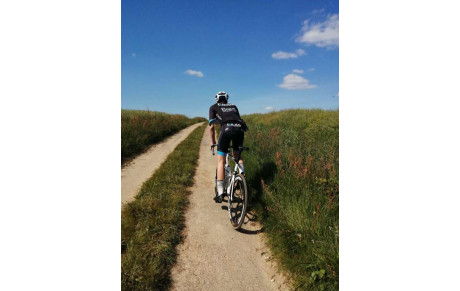 LILIAN PREPARE LE TRO BRO