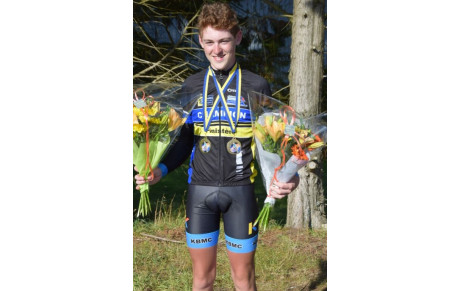 ALEXIS QUINTANEL FAIT COUP DOUBLE (titre le télégramme)