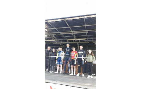 Florian Hénaff Vainqueur à Andel